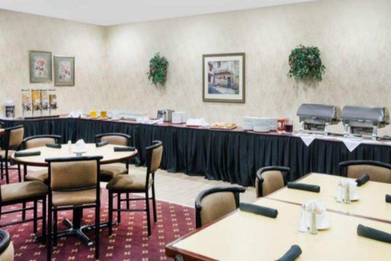 מלון Ramada By Wyndham לונדון מראה חיצוני תמונה