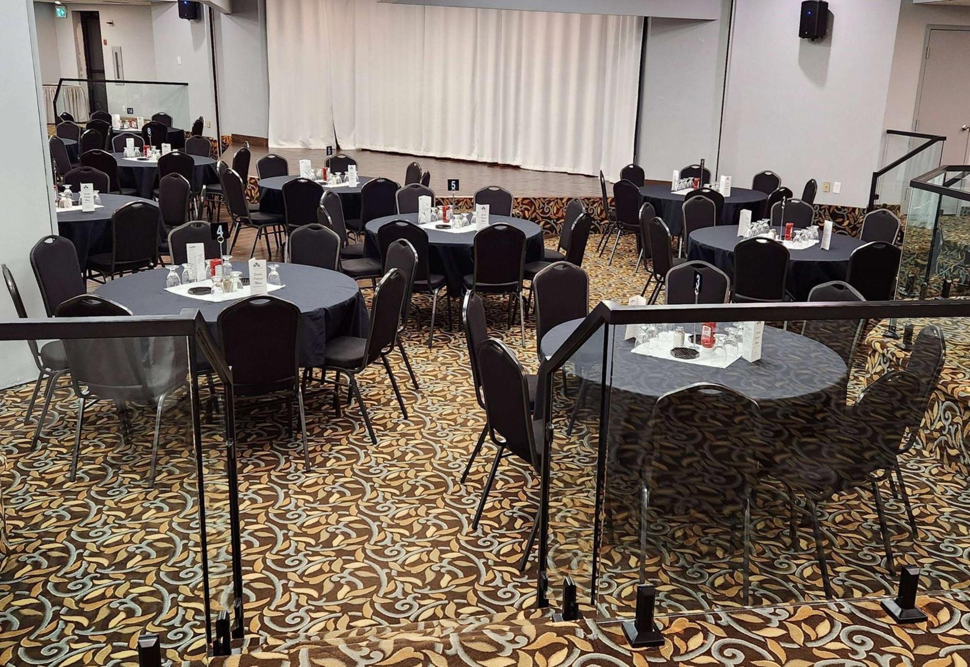 מלון Ramada By Wyndham לונדון מראה חיצוני תמונה