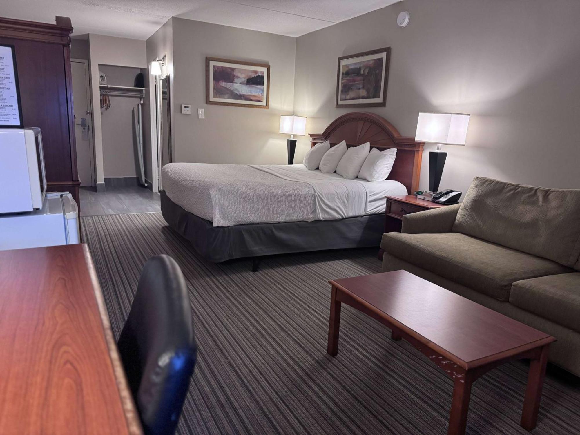 מלון Ramada By Wyndham לונדון מראה חיצוני תמונה